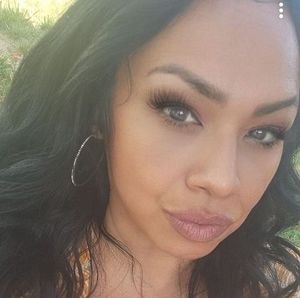 Meet your Posher, Mikelle